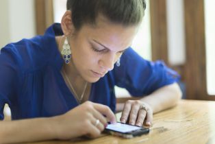 5482ac4aa05ac_-_relationship-indiscretions-snooping-xln